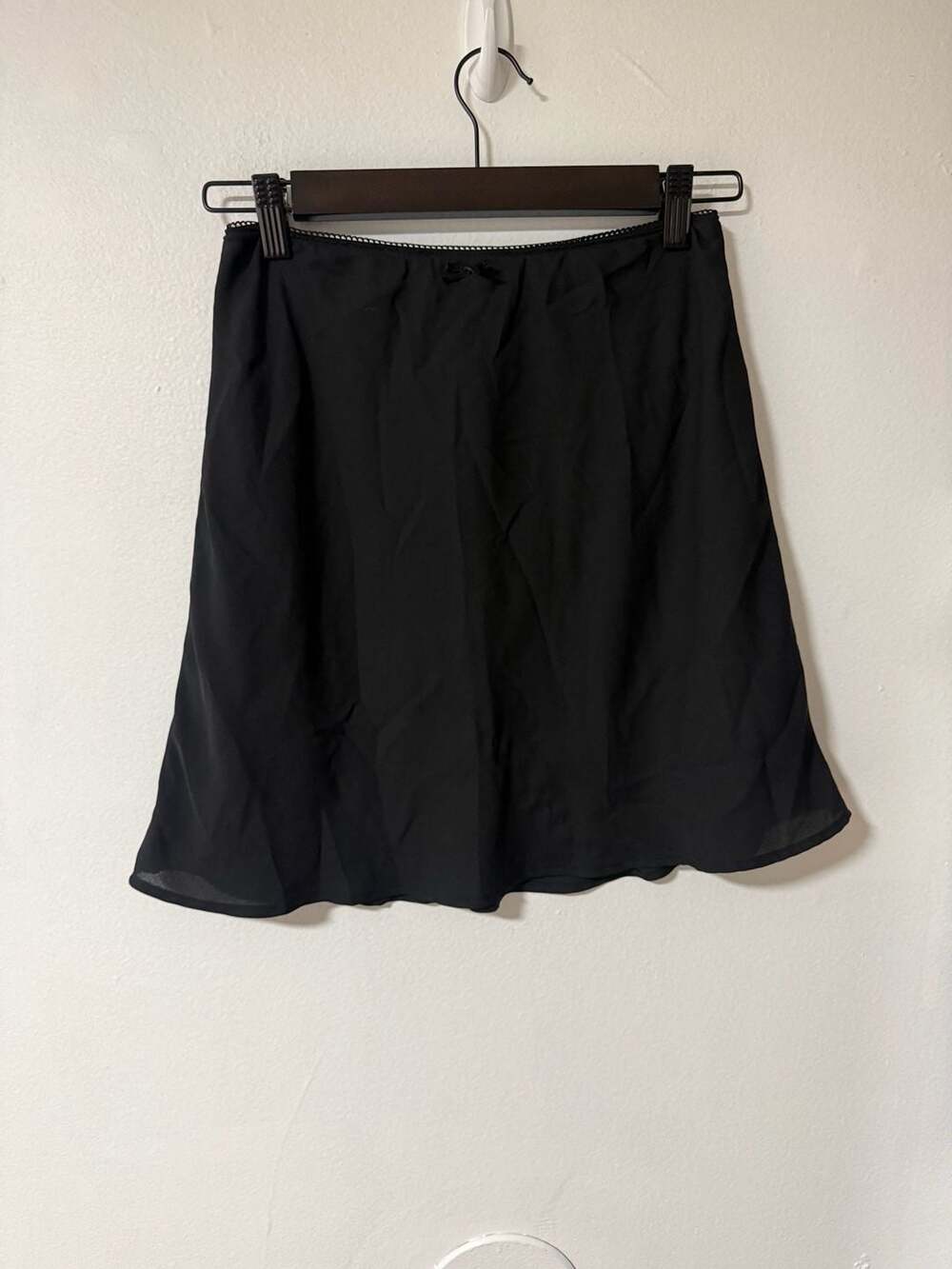 Wild Fable Black Recycled Polyester Chiffon Mini Skirt with Bow Accent Size Smal